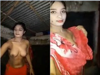 Desi Village Girl Record her Bathing Video