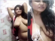 Desi Girl Shows her Big Boobs and pussy