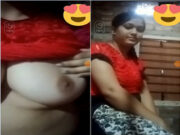 Desi Girl Shows her Boobs and Ass