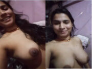 Desi Girl Shows her Nude Body For Lover