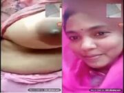 Sexy Bangla Girl Shows Her Boobs
